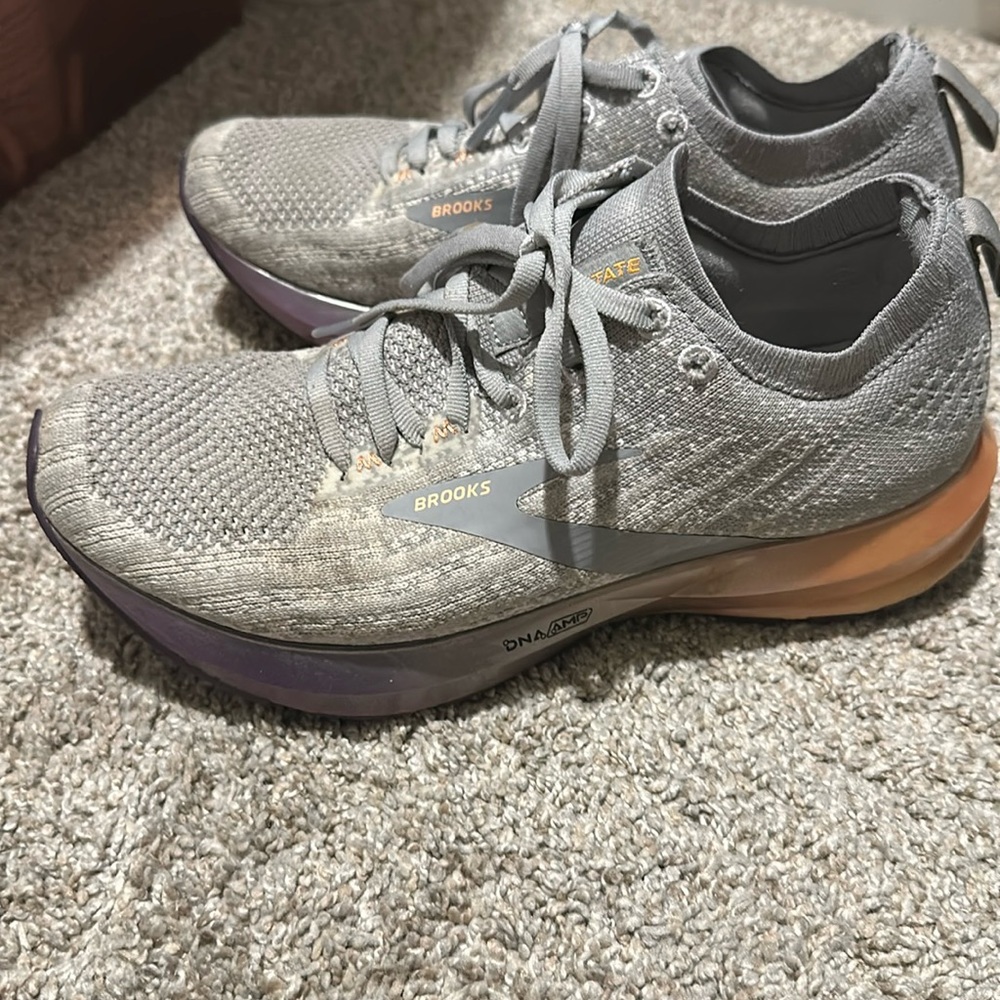 Brooks levitate three gray with purple and orange size 7 1/2